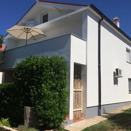 Apartments With A Parking Space Povljana, Pag - 226 * Povljana