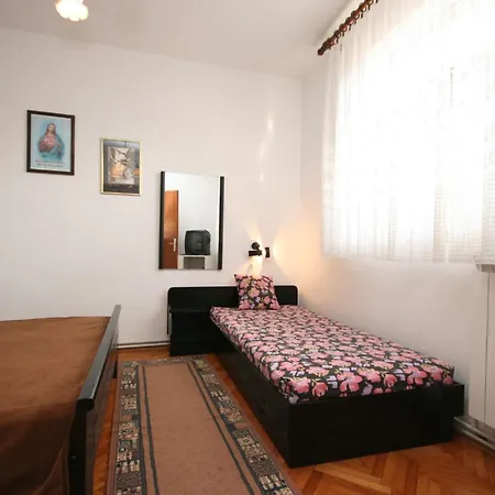 Apartments With A Parking Space Povljana, Pag - 226 Apartment Povljana